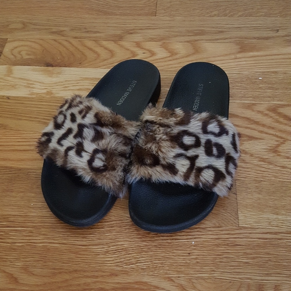 Softey Steve Madden Cheetah Slides